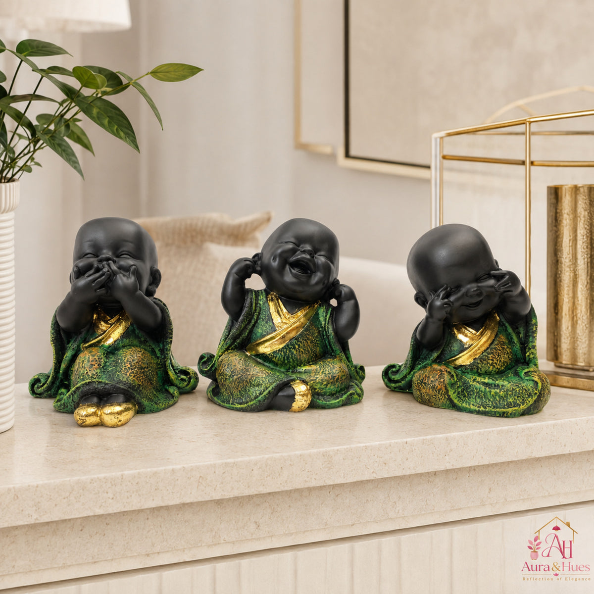 Modern Geometric Resting Panther Figurine - Emerald Green