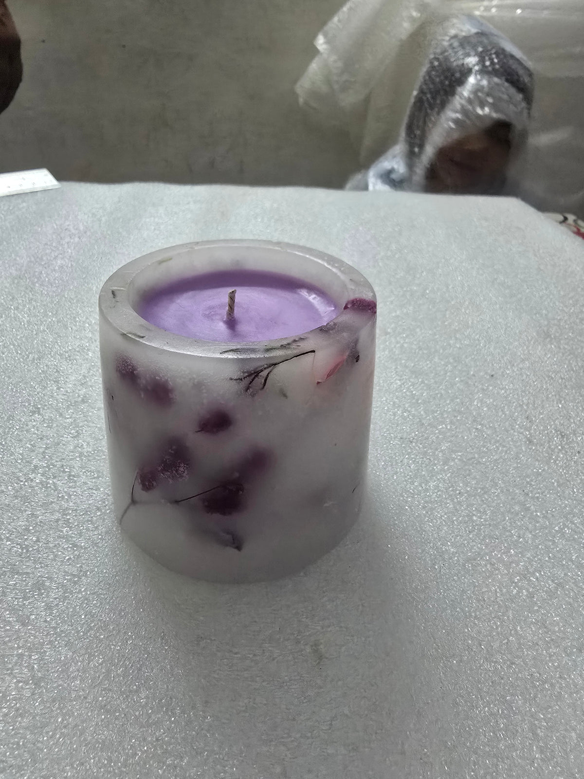 Lavender Scented Botanical Pillar Candle, Para-Soy Wax with Embedded Floral Details, Light Purple Decorative Candle for Home Décor & Gifting, 8 cm Height × 7 cm Diameter, 250 g