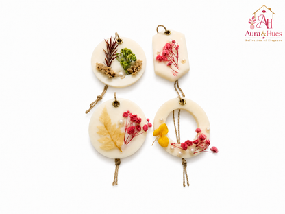Aura & Hues (set of 2) Botanical Wax Sachets with Dried Floral Decorations,(Random shape and designs)