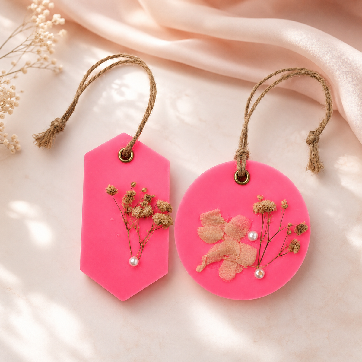 Aura & Hues (set of 2) Botanical Wax Sachets with Dried Floral Decorations,(Random shape and designs)